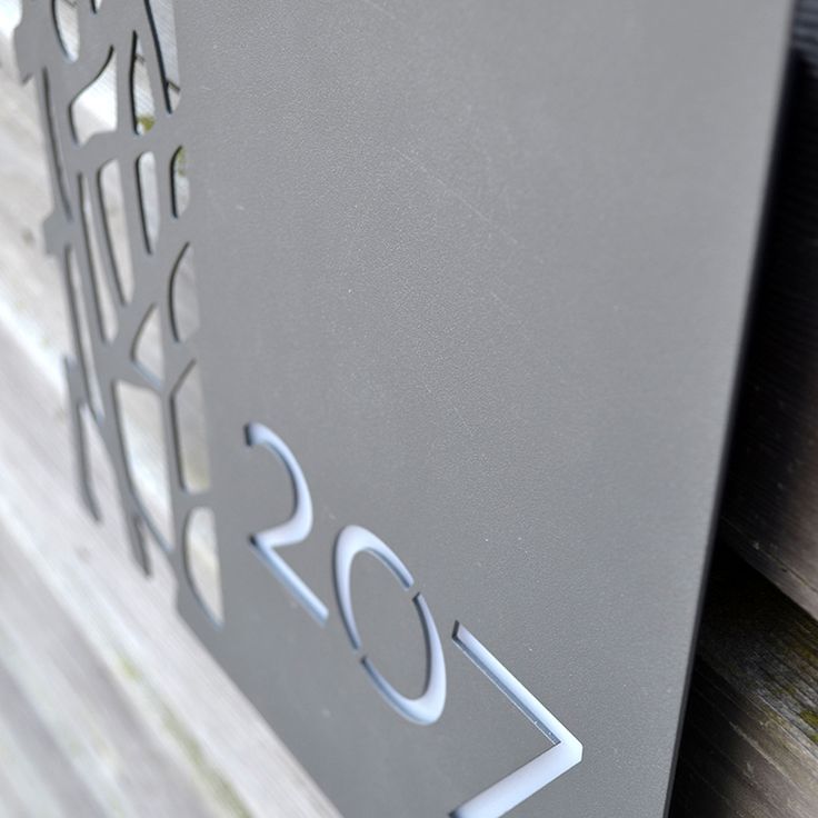 Placa de Numeração Residencial em Aço – Mètallique - Totalmente personalizável - Medidas 30 x 40 cm